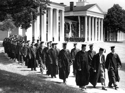university-graduation-procession